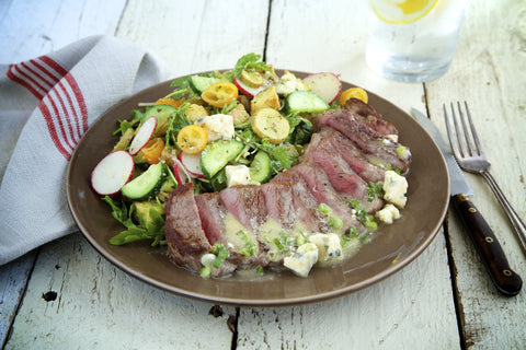 Steak Salad with Gorgonzola Horseradish Dressing